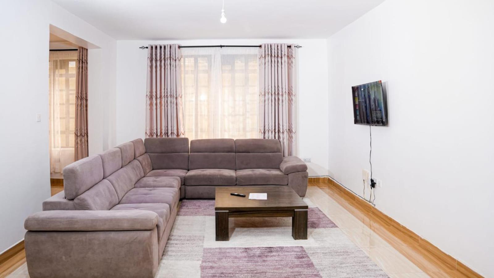 Lake Breeze Apartments Naivasha Bagian luar foto