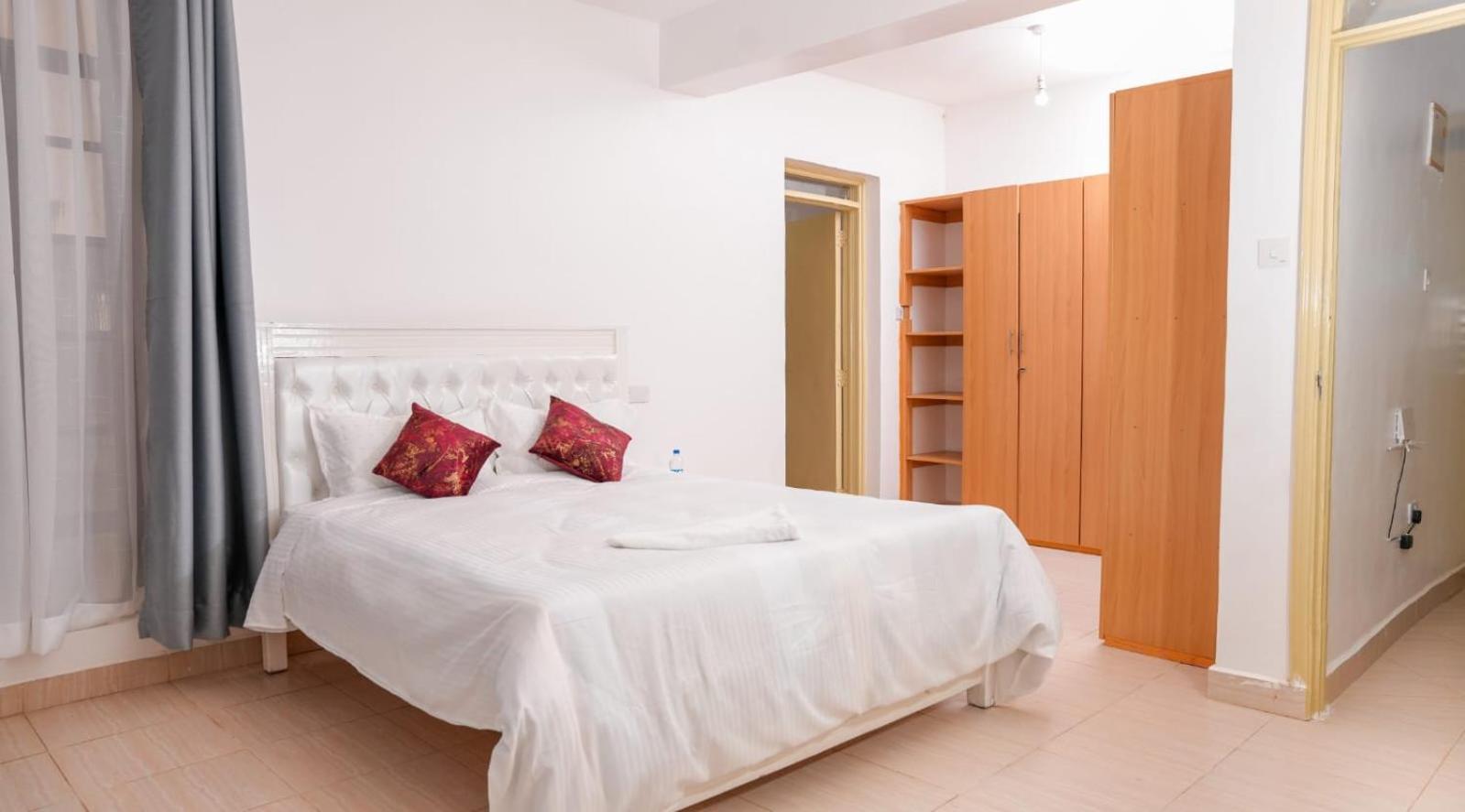 Lake Breeze Apartments Naivasha Bagian luar foto